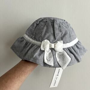 Janie & Jack Blue Pinstripe Bucket Hat with bow size‎ 6 to 12 month